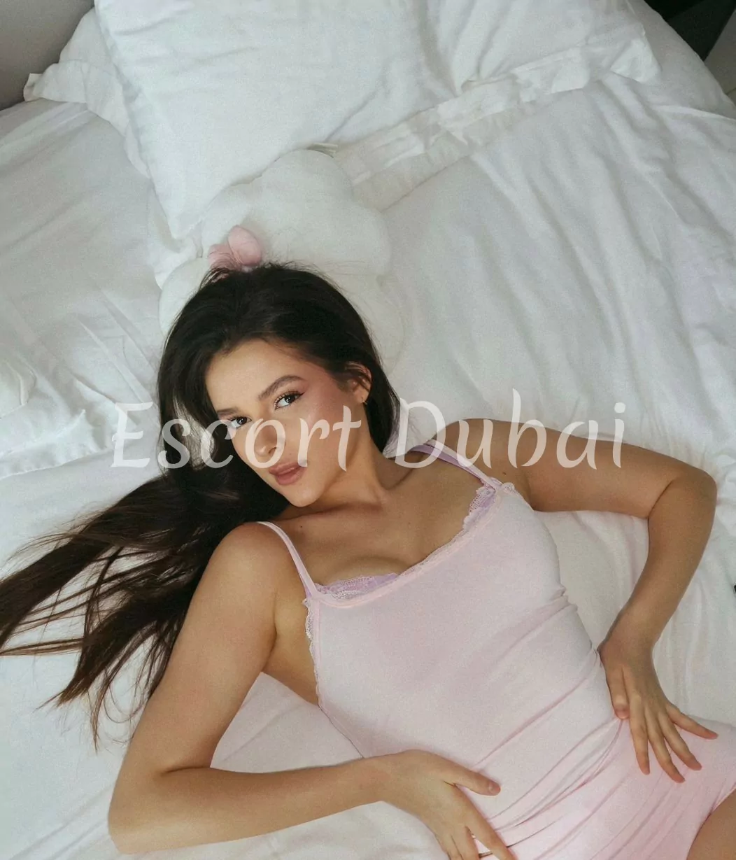 Lilia, 23 years, 173 cm, C inch