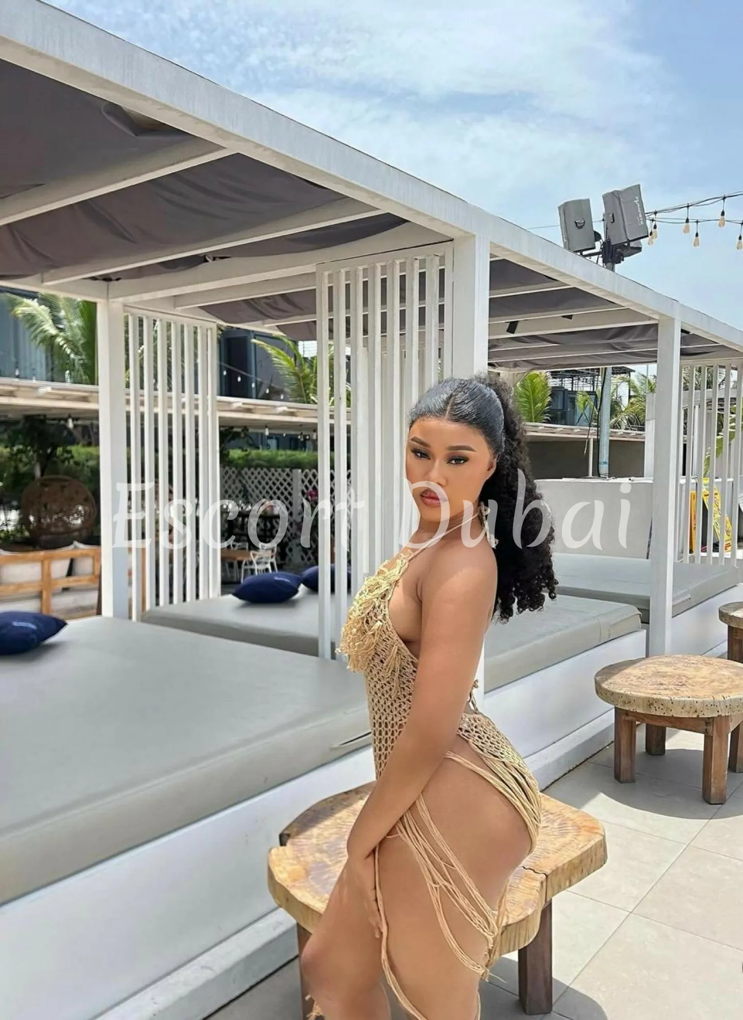 Ebony, 23 years, 170 cm