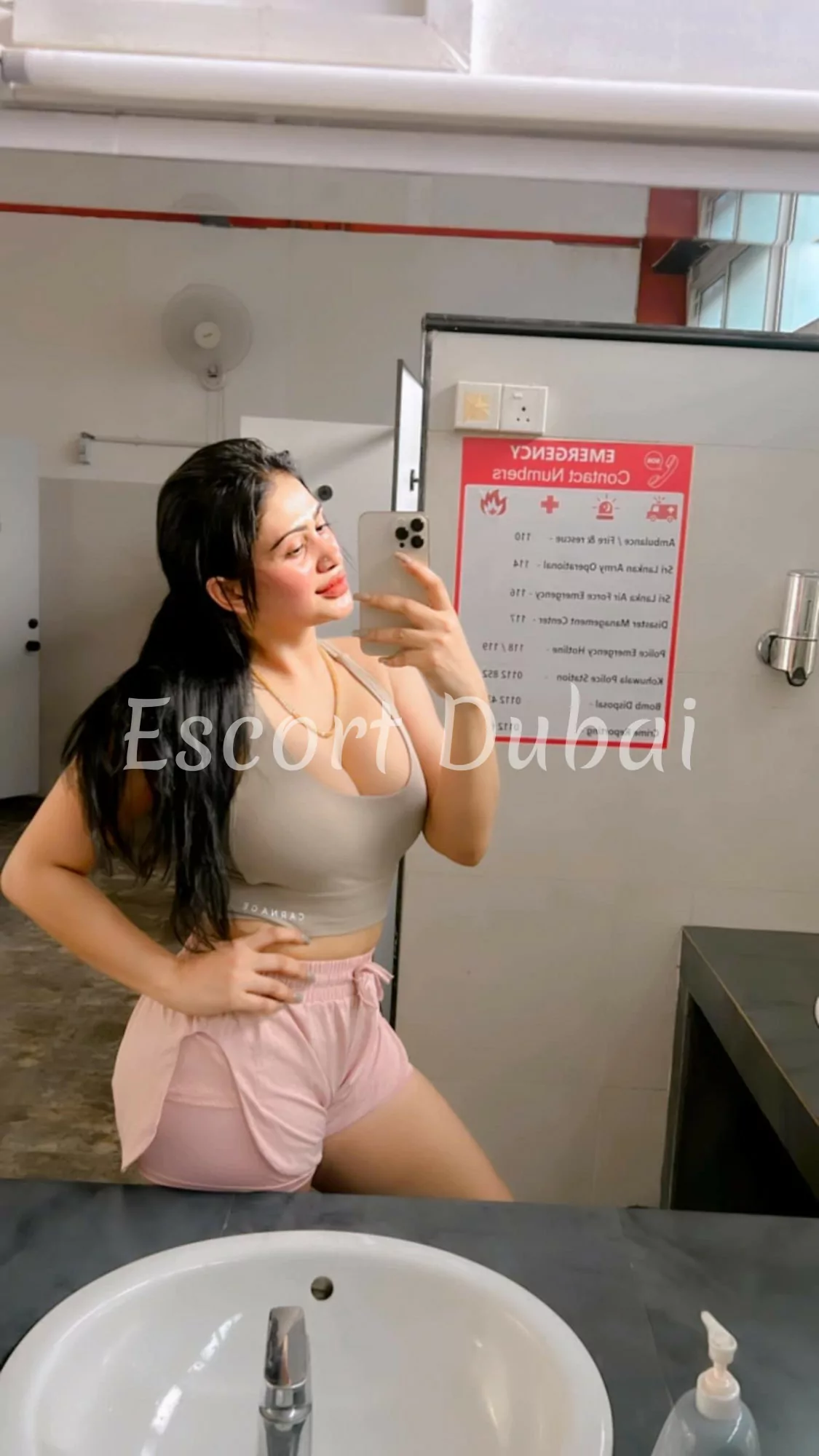 Bernadette, 29 years, 176 cm