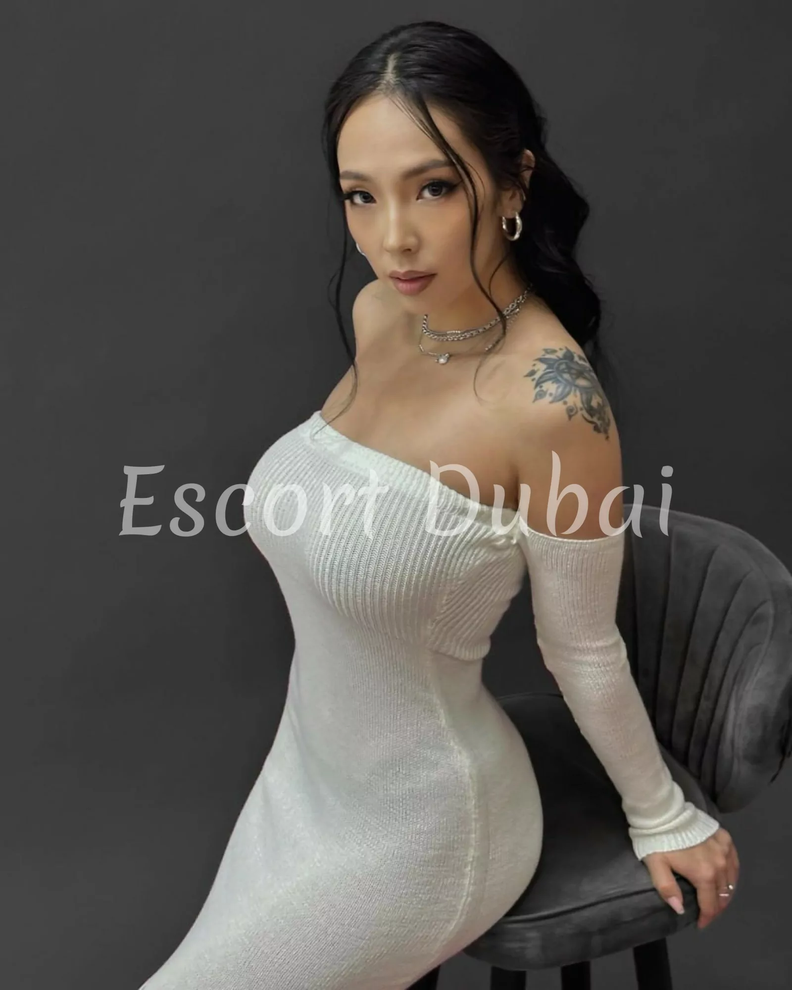 Demi, 33 years, 169 cm