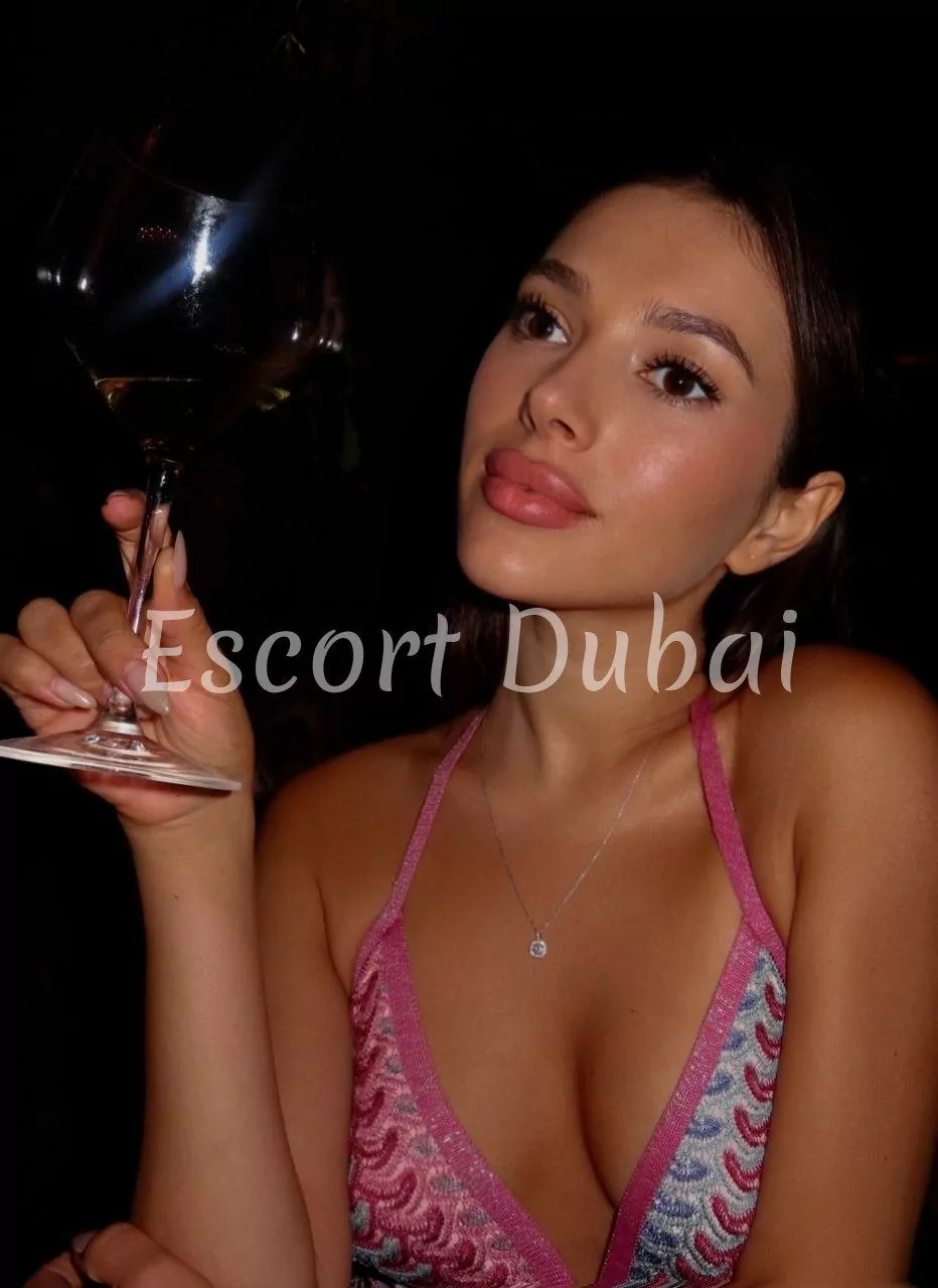 Alicia, 24 years, 163 cm, 2 inch