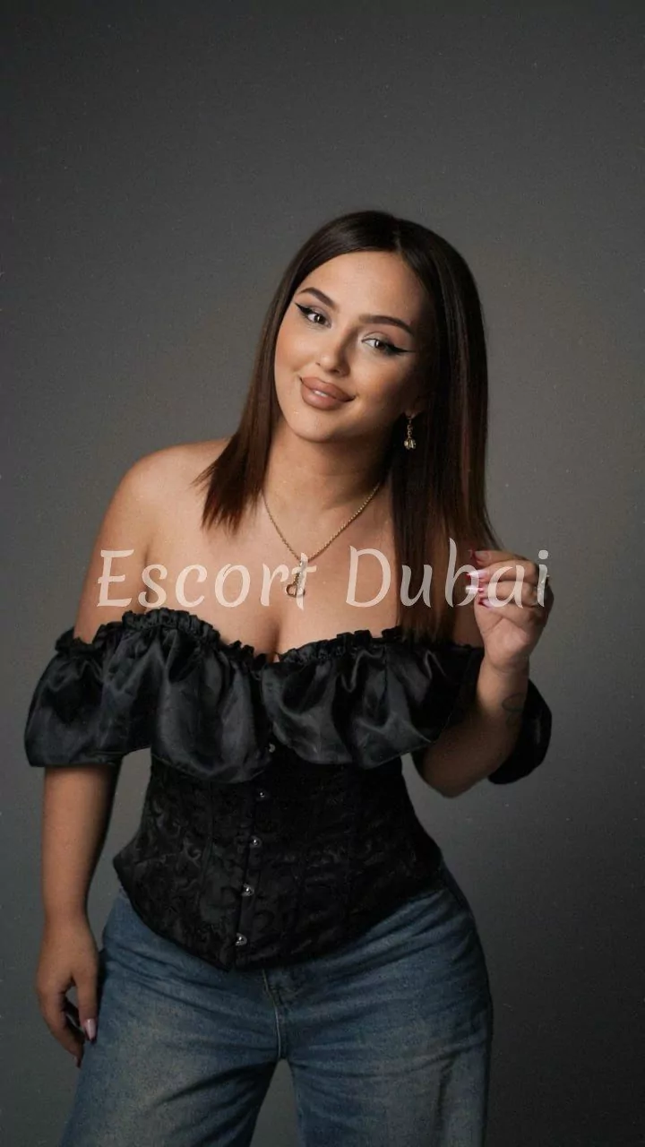 Azra, 27 years, 166 cm, 2 inch