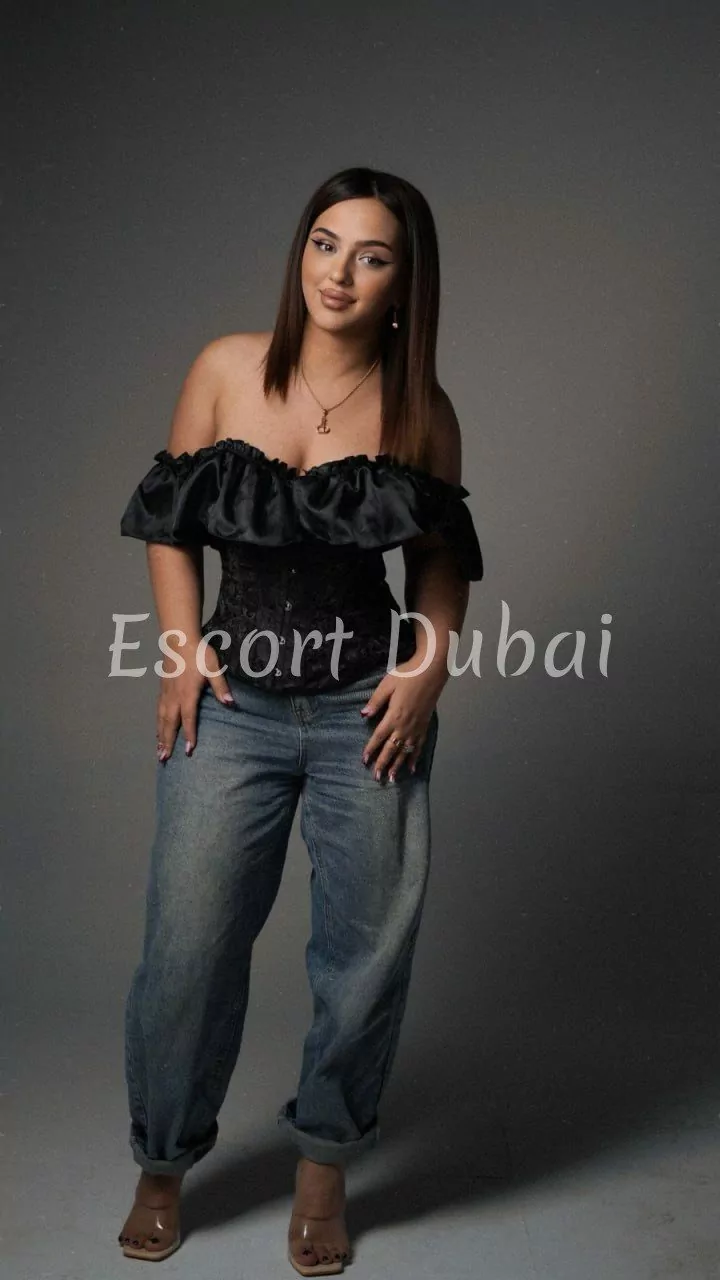 Azra, 27 years, 166 cm, 2 inch