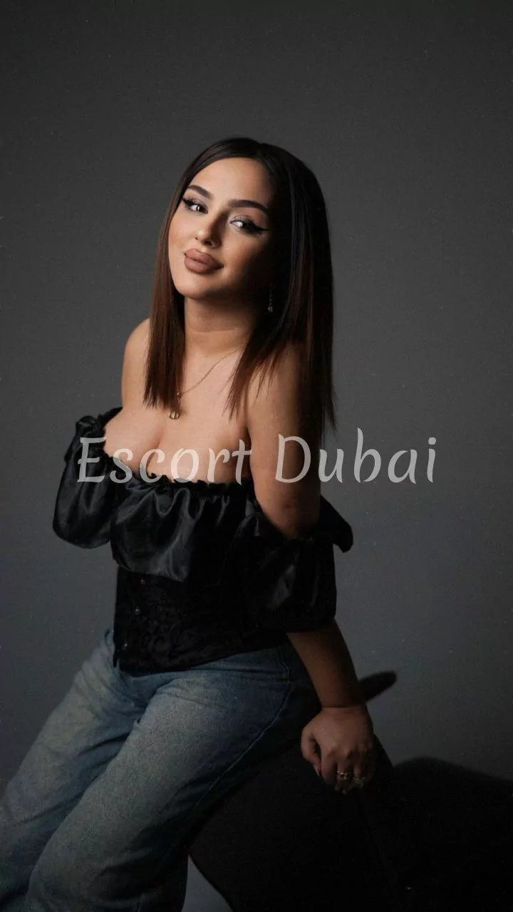 Azra, 27 years, 166 cm, 2 inch