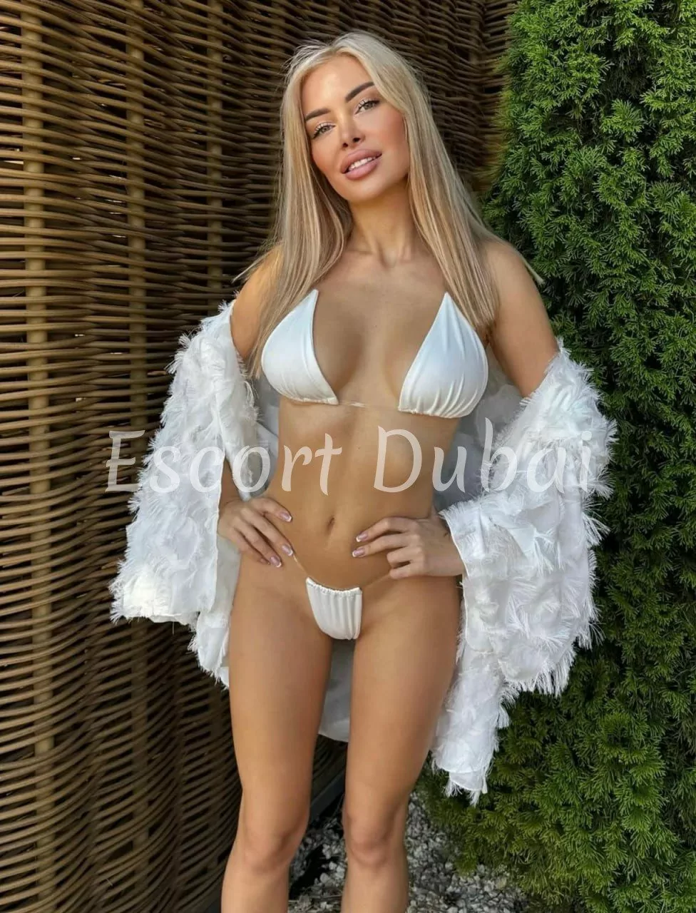 Charlotte, 24 years, 169 cm, 3 inch