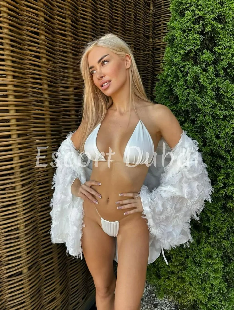 Charlotte, 24 years, 169 cm, 3 inch