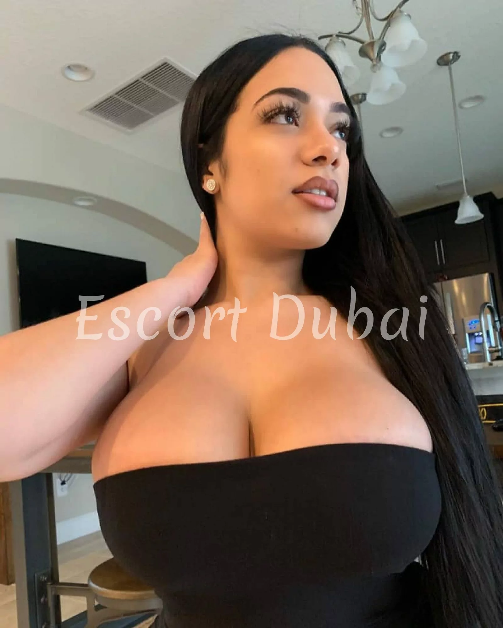 Elyssa, 22 years, 170 cm