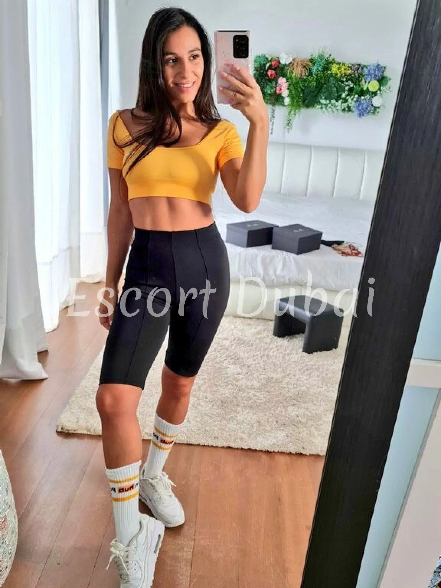 Ines, 22 years, 167 cm