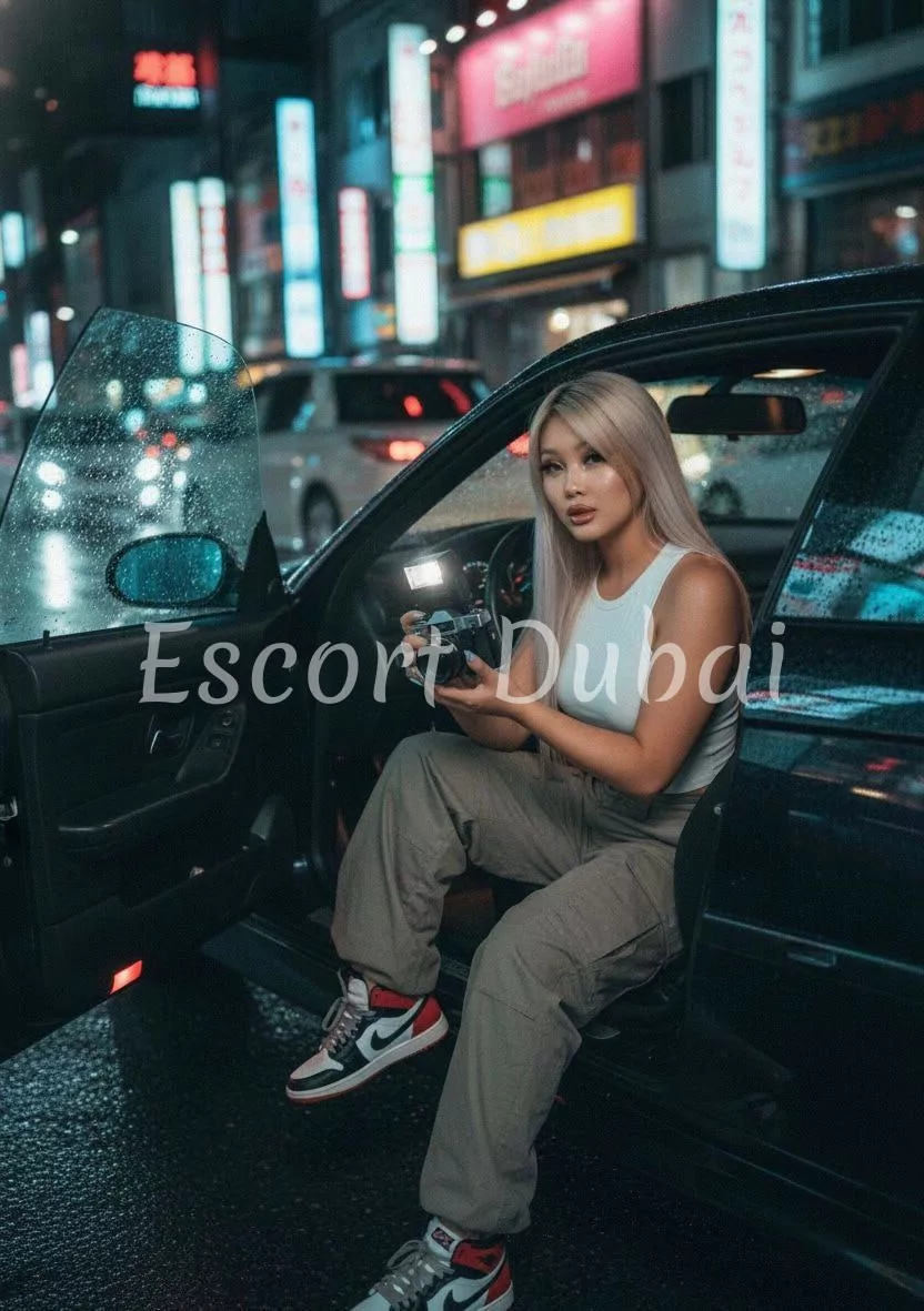Dilara, 23 years, 165 cm, 2 inch