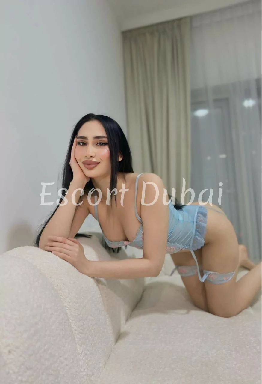 Isabel, 24 years, 174 cm, C inch