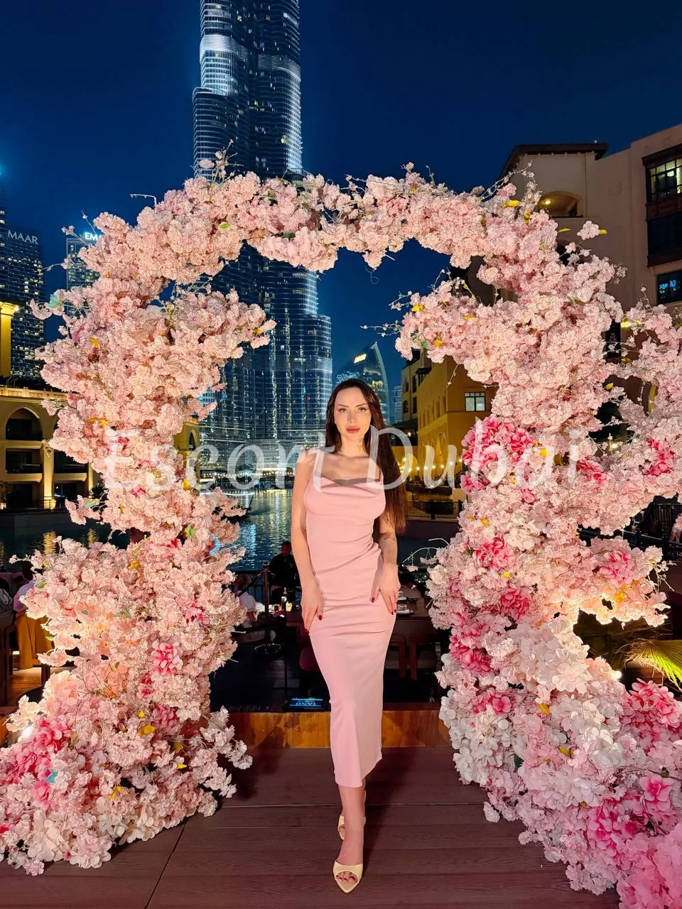 Tina, 23 years, 170 cm, C inch
