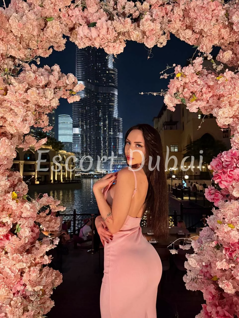 Tina, 23 years, 170 cm, C inch